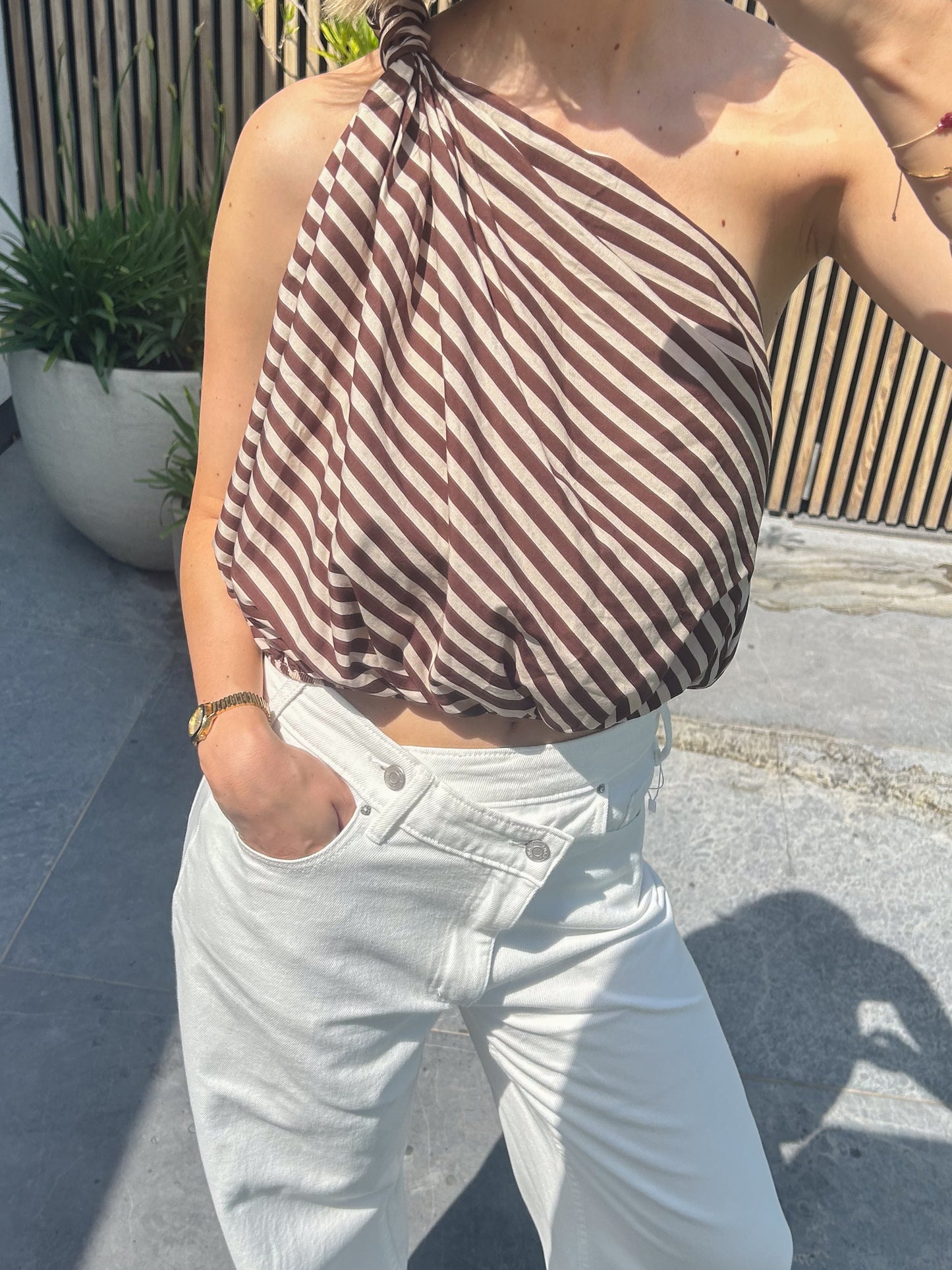 One shoulder top with knot detail