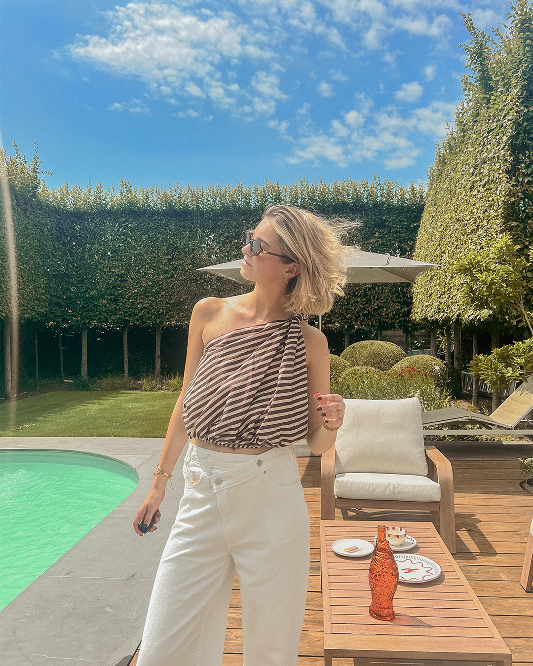 One shoulder top with knot detail