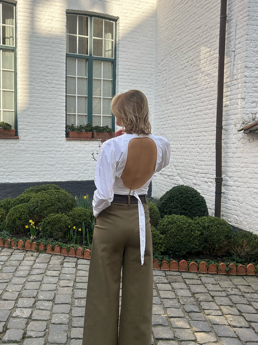 Lou open back top in white